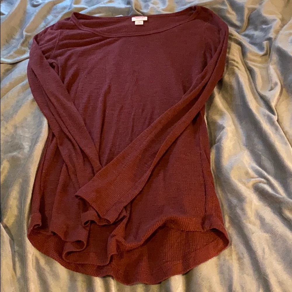 Mossimo burgundy long sleeve t shirt